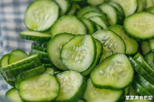 在线吃瓜原创,揭秘网络“吃瓜群众”背后的狂欢与反思