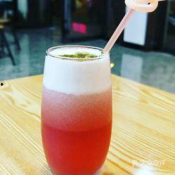 长沙吃瓜奶茶,吃瓜奶茶，甜蜜与趣味并存